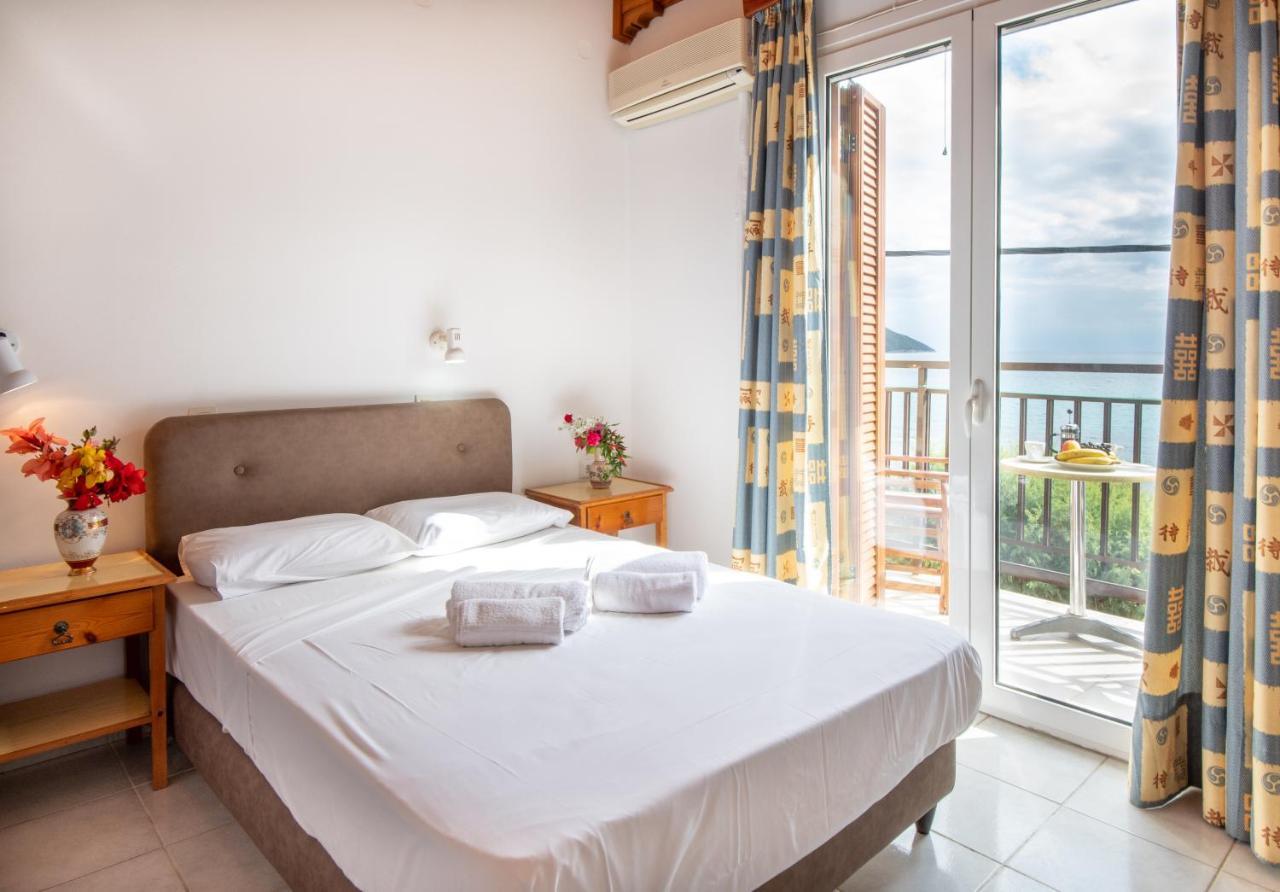 Hotel Korakakis Beach Finikounta Exterior photo