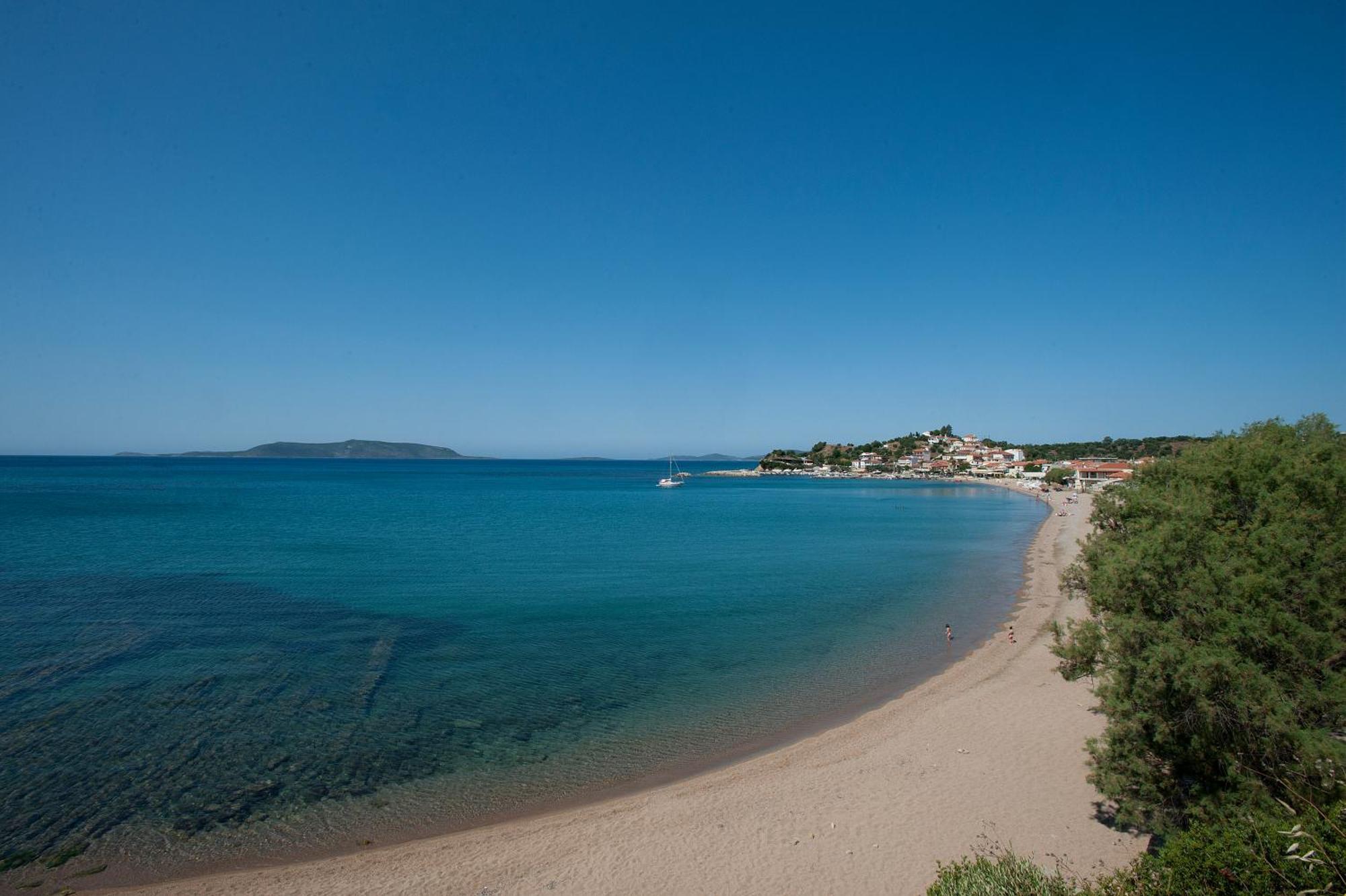 Hotel Korakakis Beach Finikounta Exterior photo